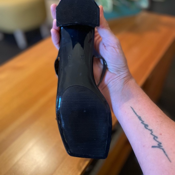 Jeffrey Campbell Black Patent 2 Strap Slide Block Heel Sandals - Picture 7 of 10